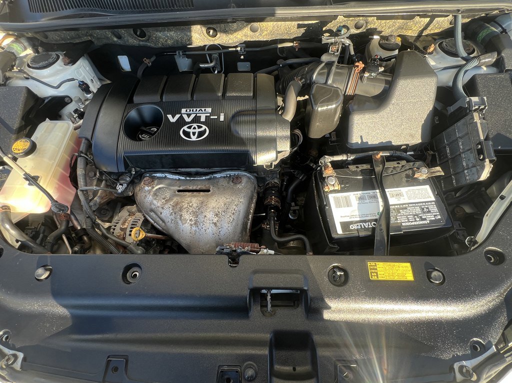 Used 2010 Toyota RAV4 Limited image 9