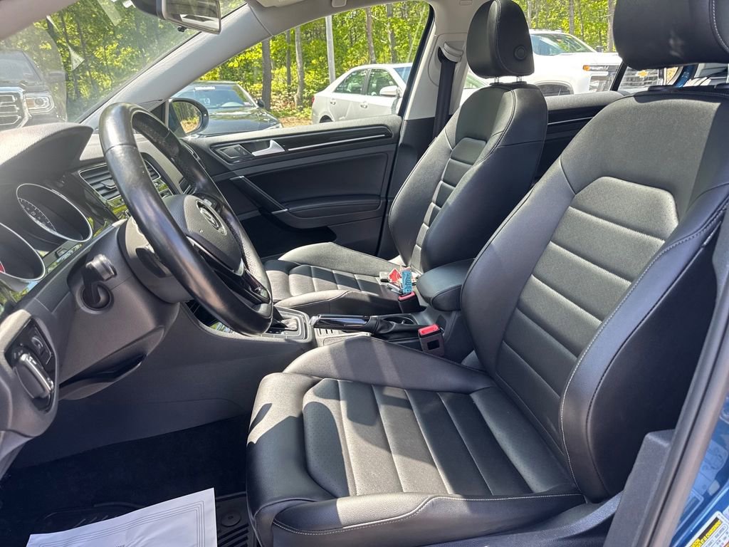 Used 2017 Volkswagen Golf SEL FWD image 13