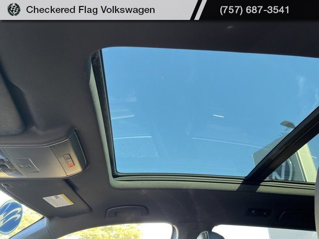 Used 2022 Volkswagen Atlas Cross Sport SE image 20