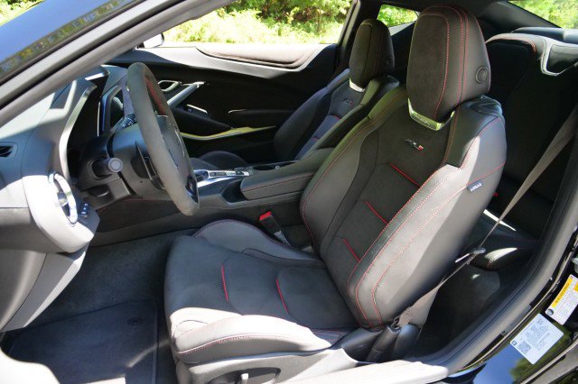 Used 2023 Chevrolet Camaro ZL1 image 3