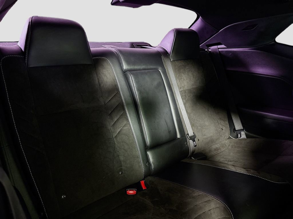Used 2016 Dodge Challenger SXT image 26