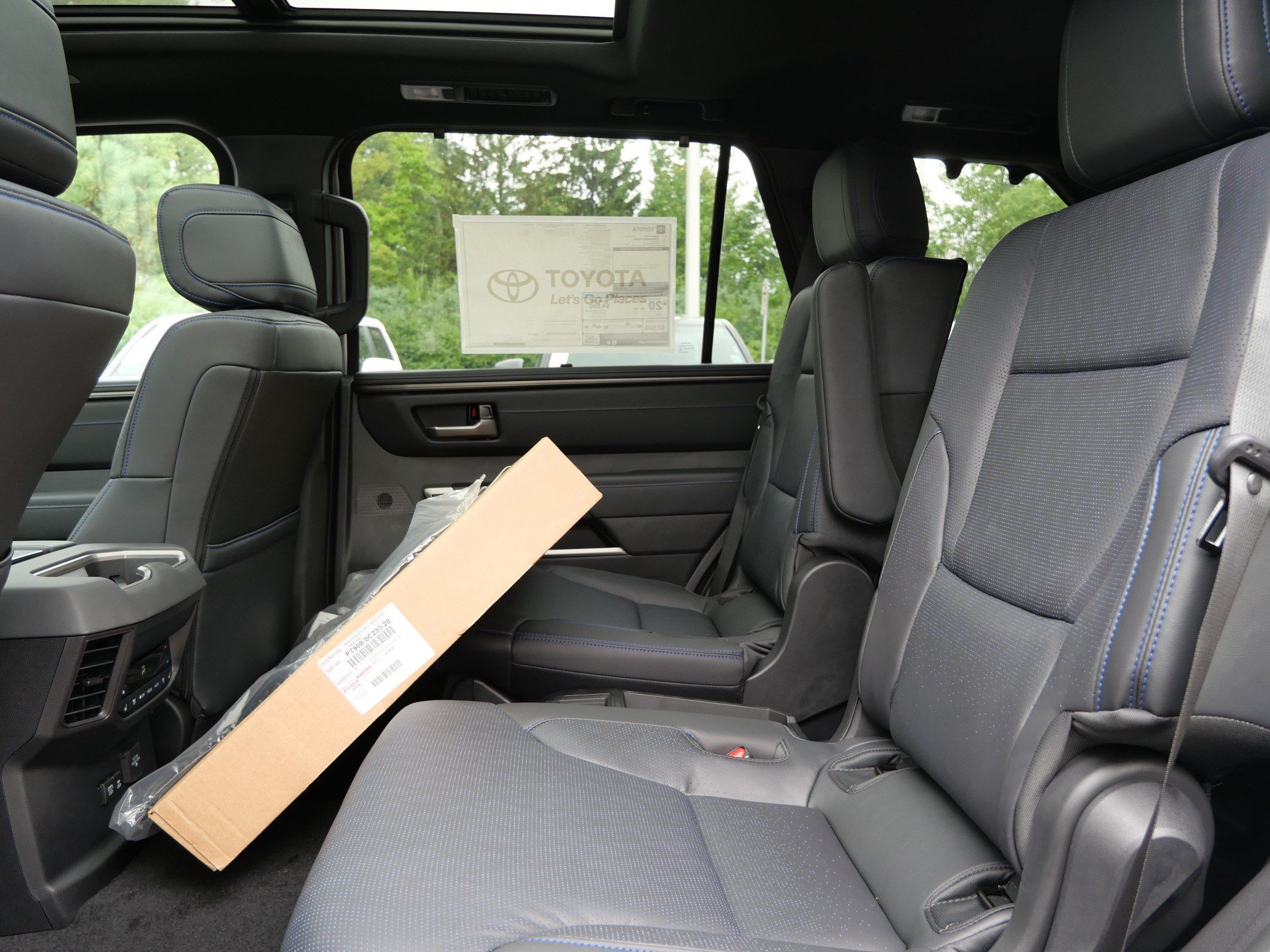 New 2026 Toyota Sequoia Platinum AWD/4WD image 8