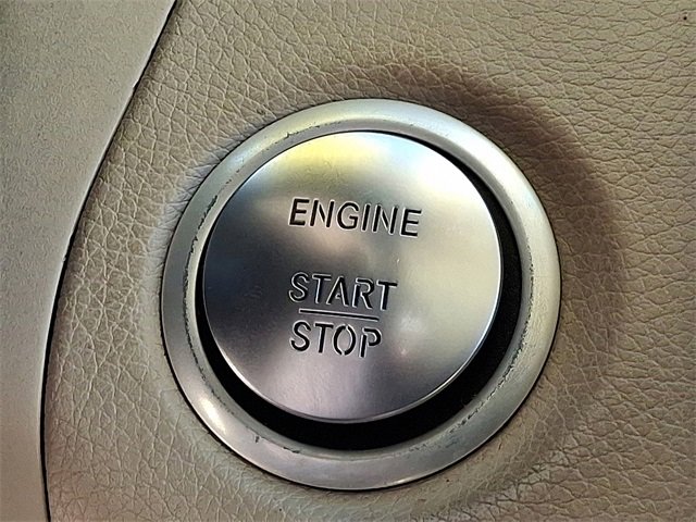 Used 2016 Mercedes-Benz GLC 300 w/ Premium Package image 25