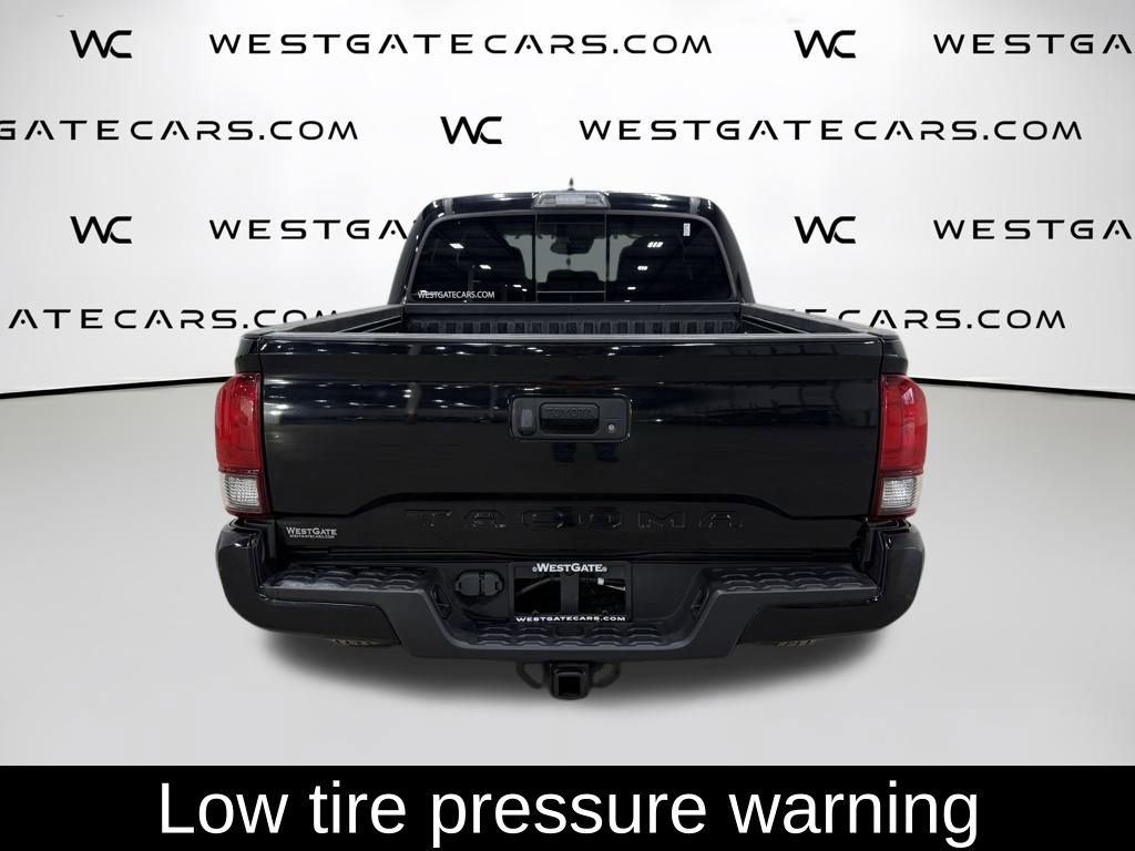 Used 2018 Toyota Tacoma TRD Sport image 7