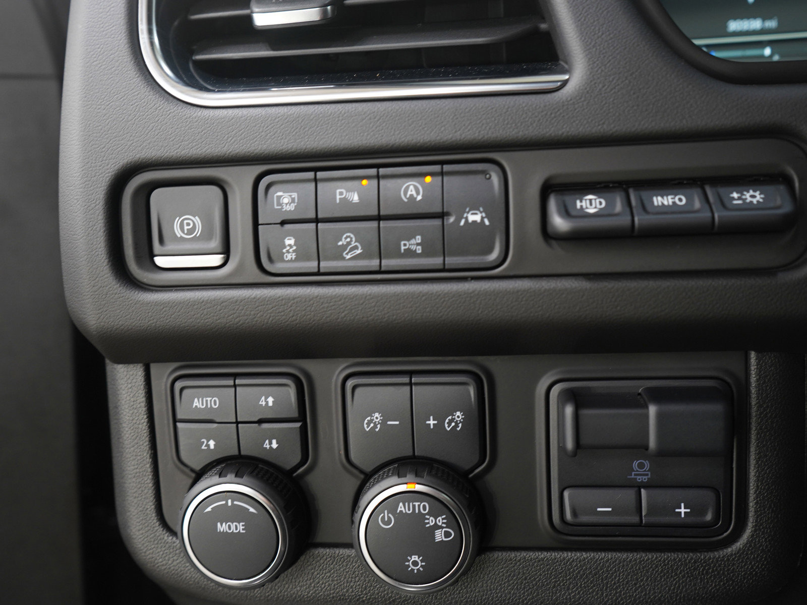 Used 2023 Chevrolet Tahoe Premier image 27