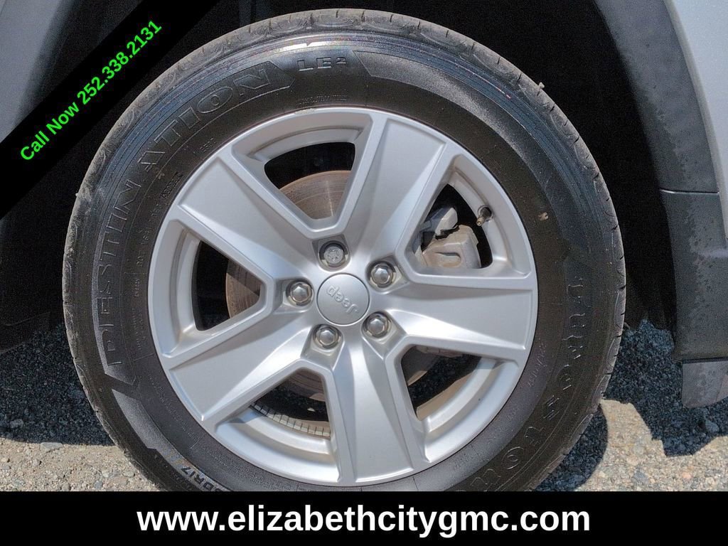 Used 2022 Jeep Compass Latitude FWD image 13