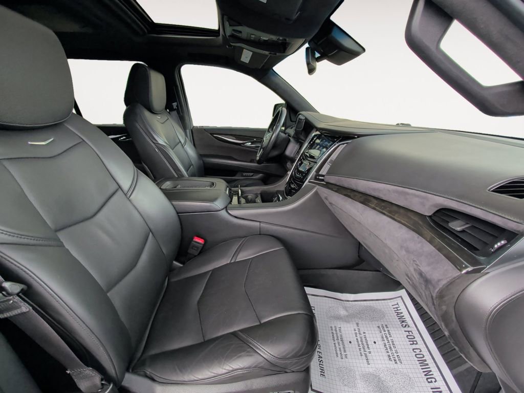 Used 2016 Cadillac Escalade Platinum image 15