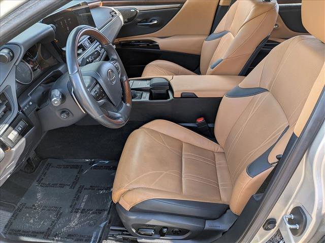 Certified 2022 Lexus ES 350 Ultra Luxury w/ Accessory Package image 18