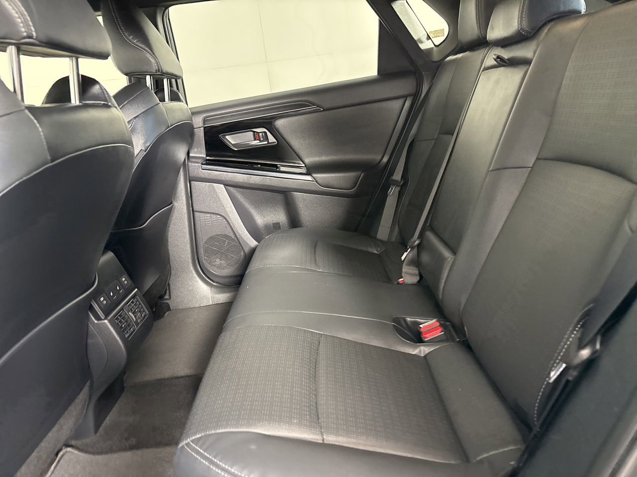 Used 2023 Subaru Solterra AWD image 18