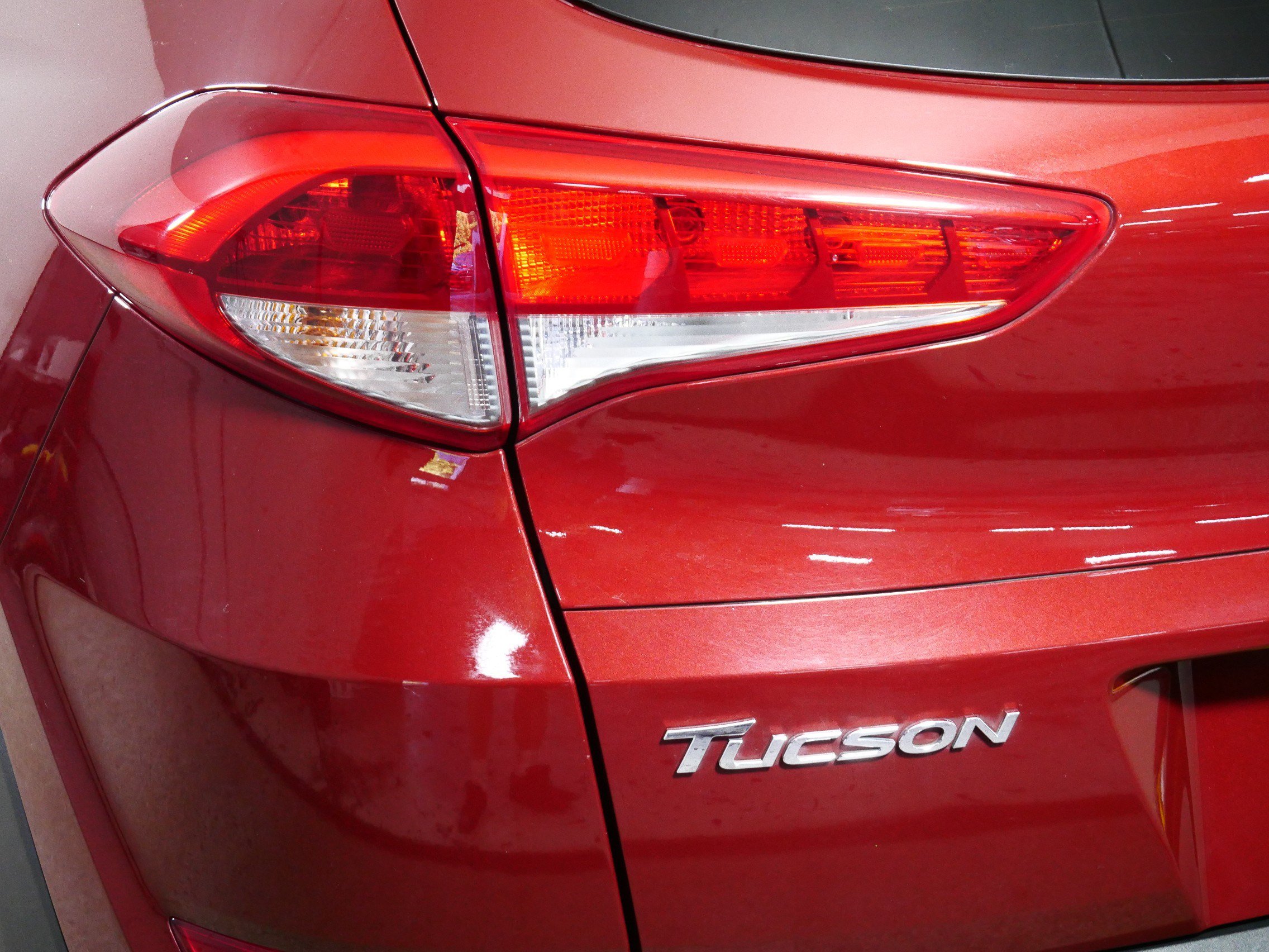 Used 2018 Hyundai Tucson Value AWD/4WD image 17