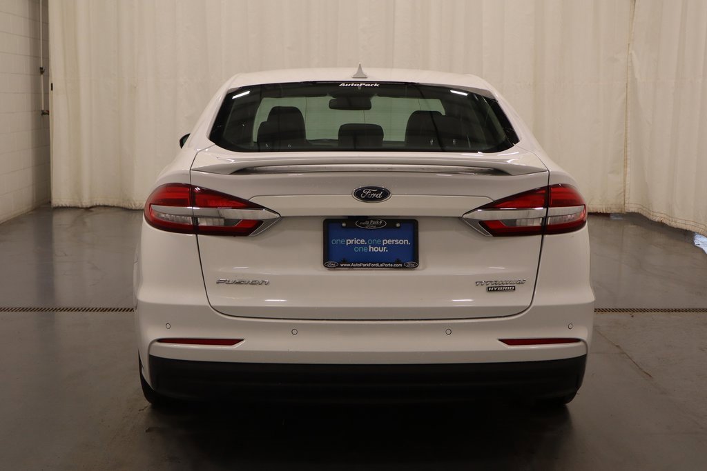 Used 2020 Ford Fusion Titanium image 8