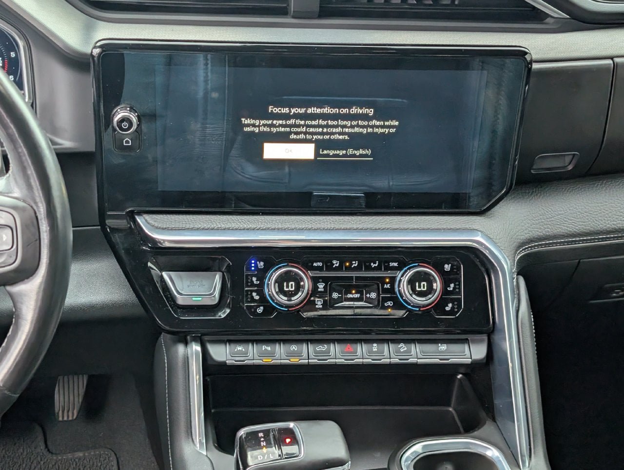 Used 2024 GMC Sierra 1500 Denali AWD/4WD image 12