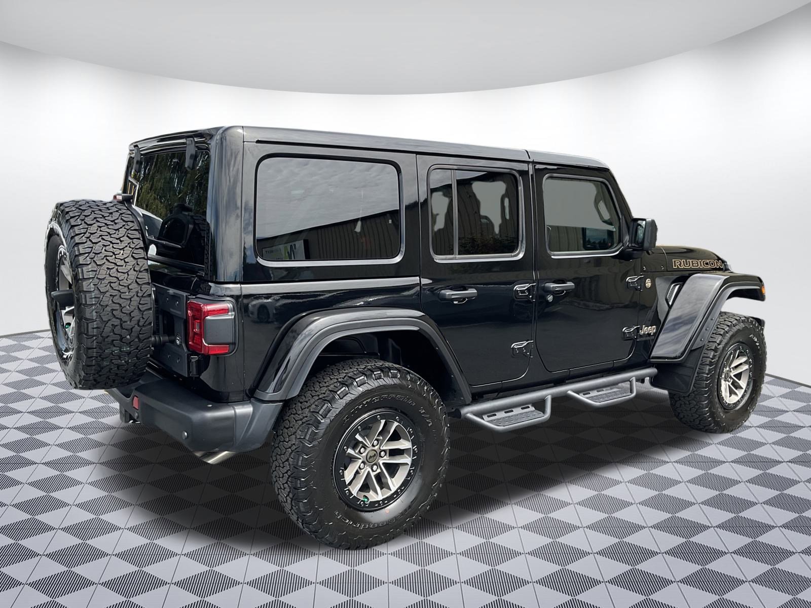 Used 2024 Jeep Wrangler Unlimited Rubicon 392 image 3