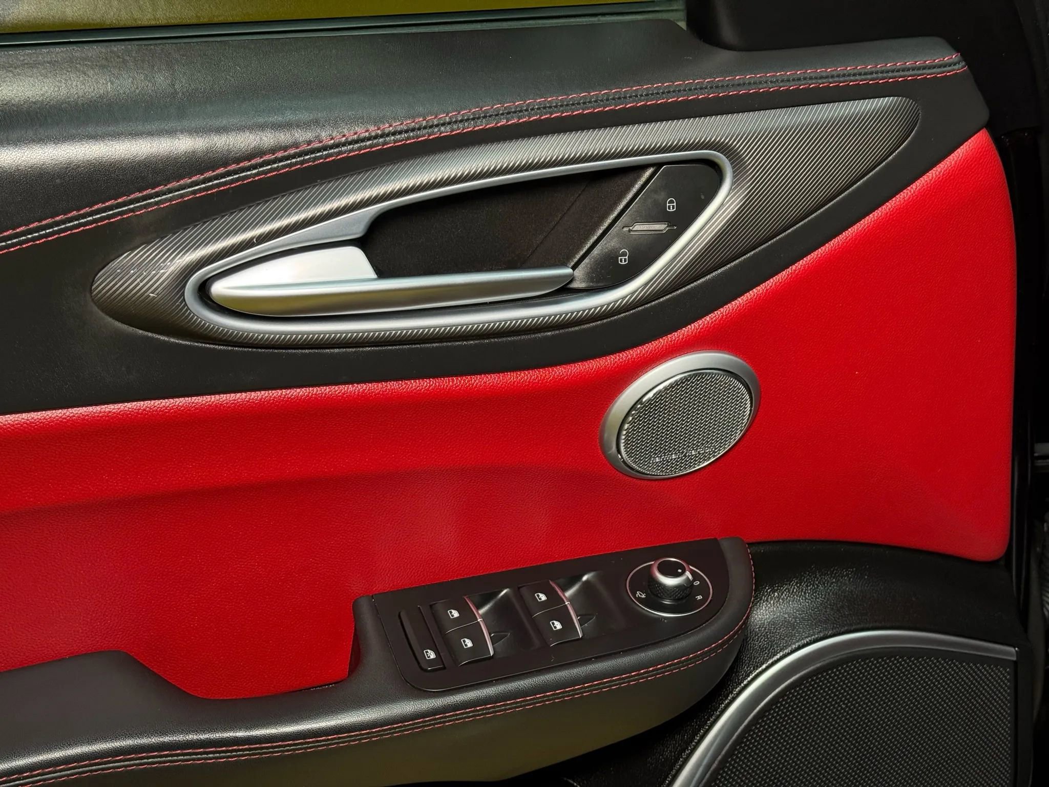 Used 2019 Alfa Romeo Giulia Ti Sport w/ Quick Order Package 22S Sport image 33