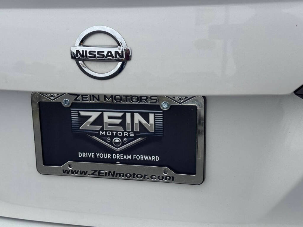 Used 2021 Nissan Versa SV image 28