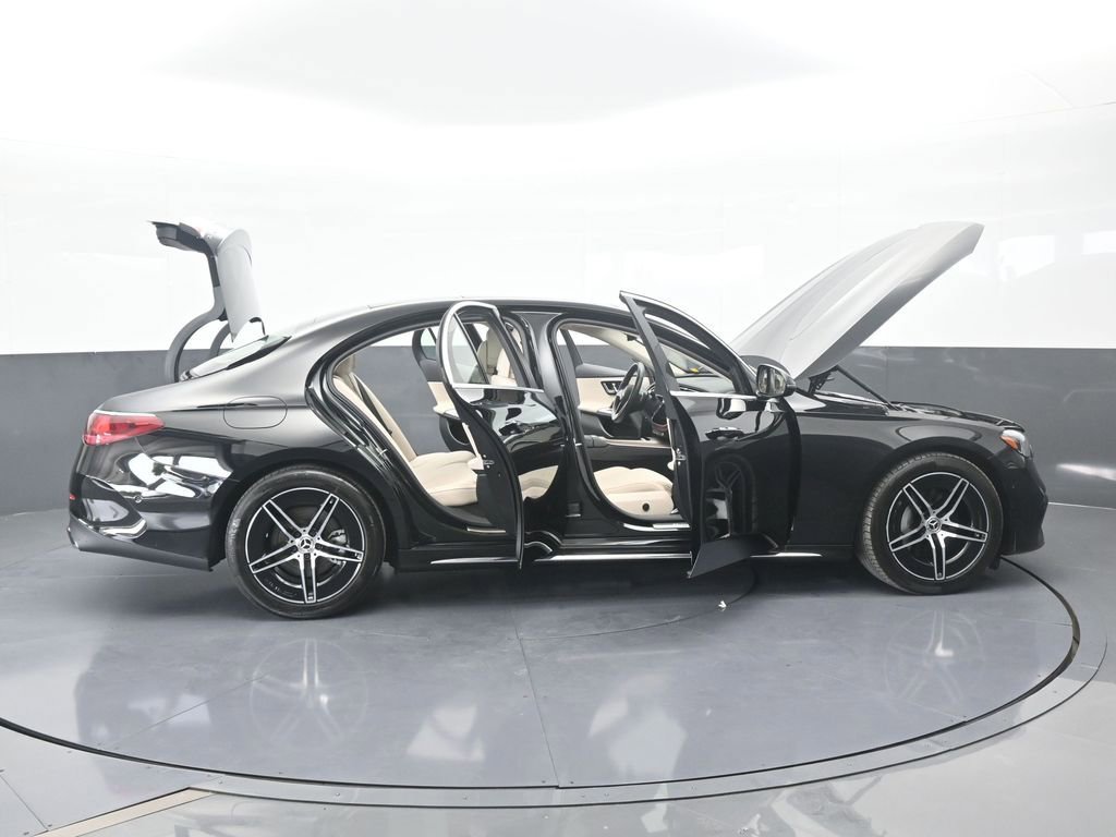 Used 2025 Mercedes-Benz E 350 4MATIC Sedan image 77