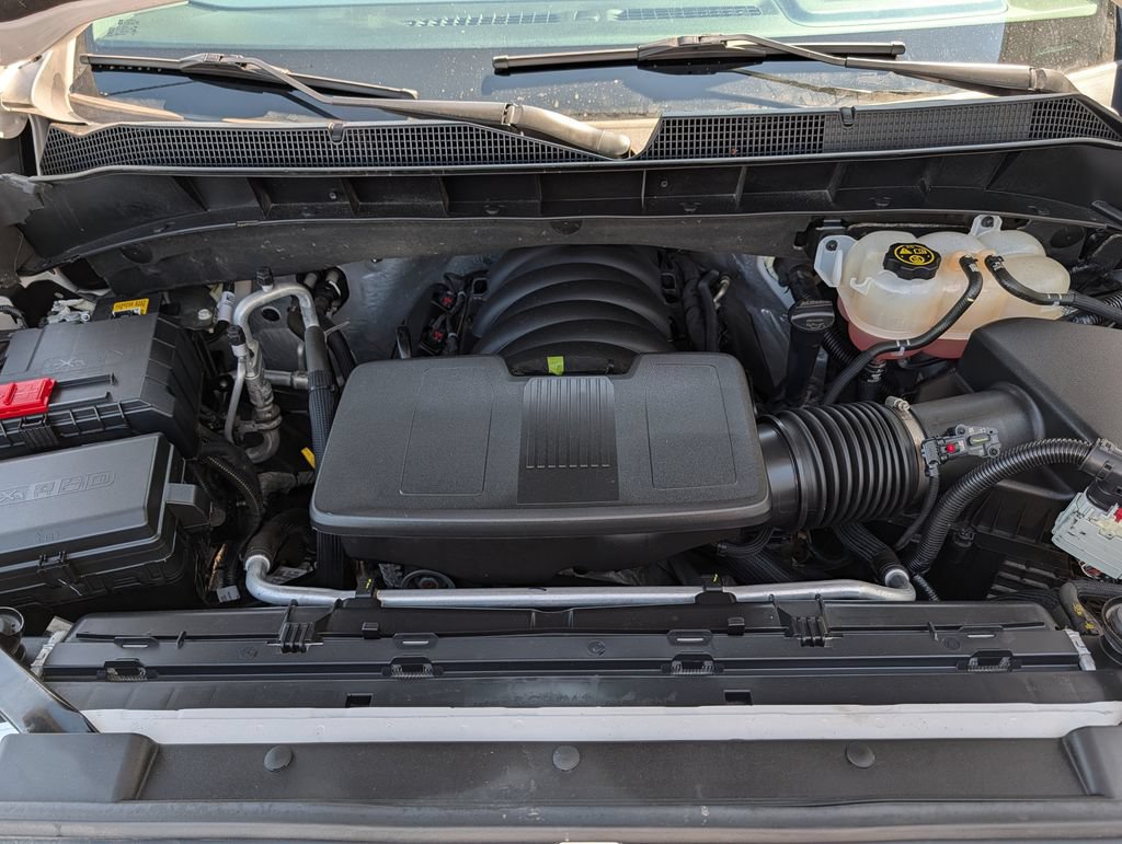 Used 2023 Chevrolet Silverado 1500 High Country w/ High Country Premium Package AWD/4WD image 12