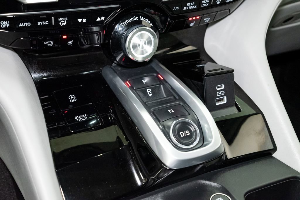 Used 2023 Acura MDX SH-AWD w/ Technology Package image 21