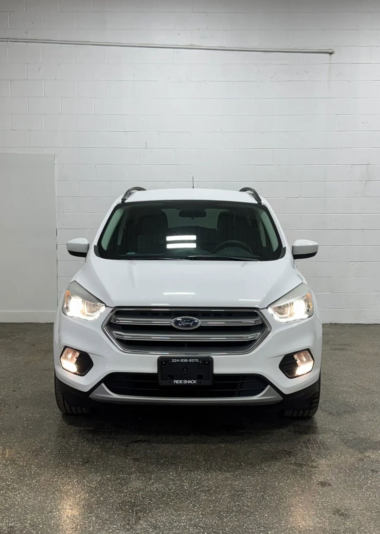 Used 2017 Ford Escape SE w/ Equipment Group 201A image 8