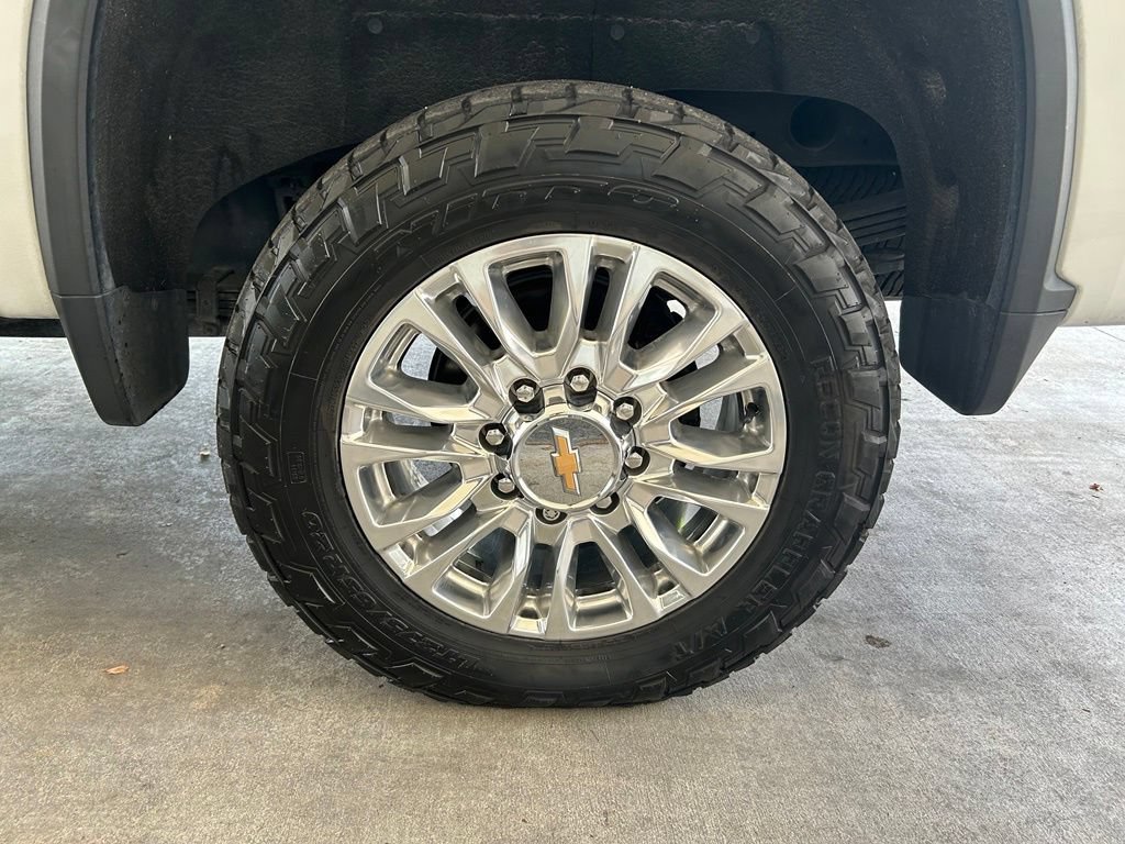Used 2021 Chevrolet Silverado 2500 High Country w/ Z71 Off-Road Package AWD/4WD image 23