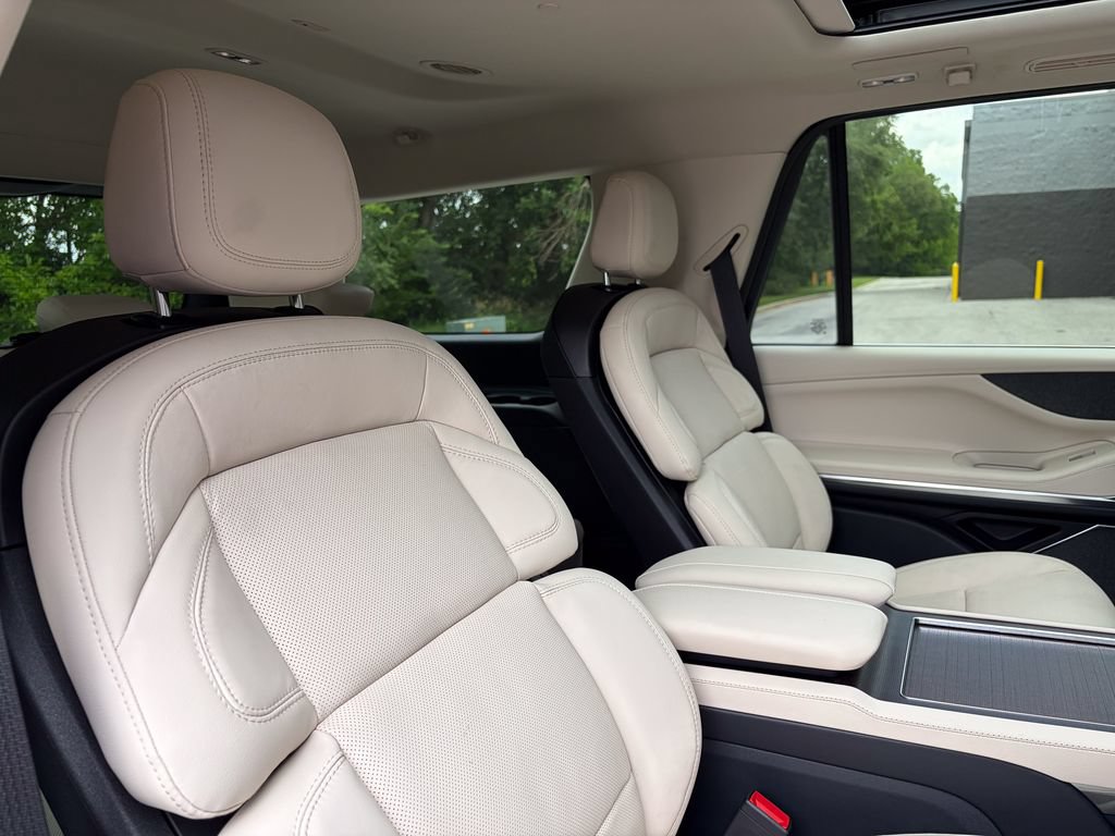 New 2027 Lincoln Navigator Reserve AWD/4WD image 28