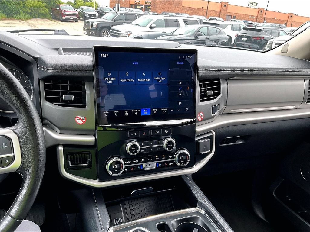 Used 2024 Ford Expedition XLT AWD/4WD image 19