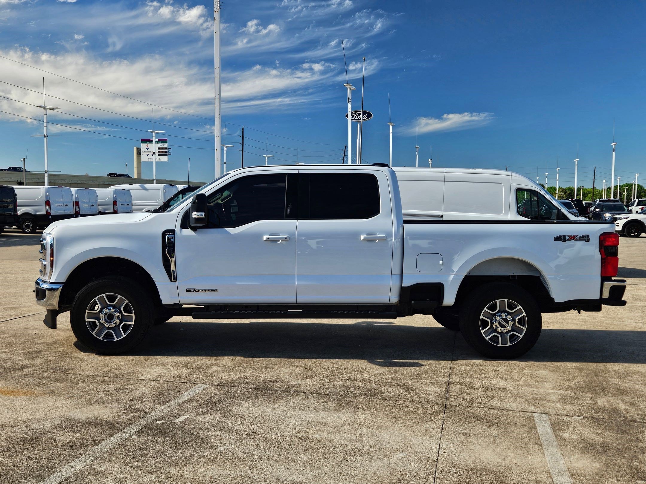 Used 2024 Ford F250 Lariat image 9