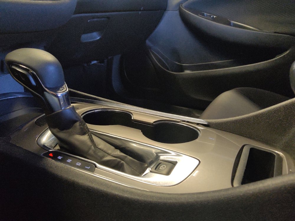 Used 2022 Chevrolet Malibu LT FWD image 26