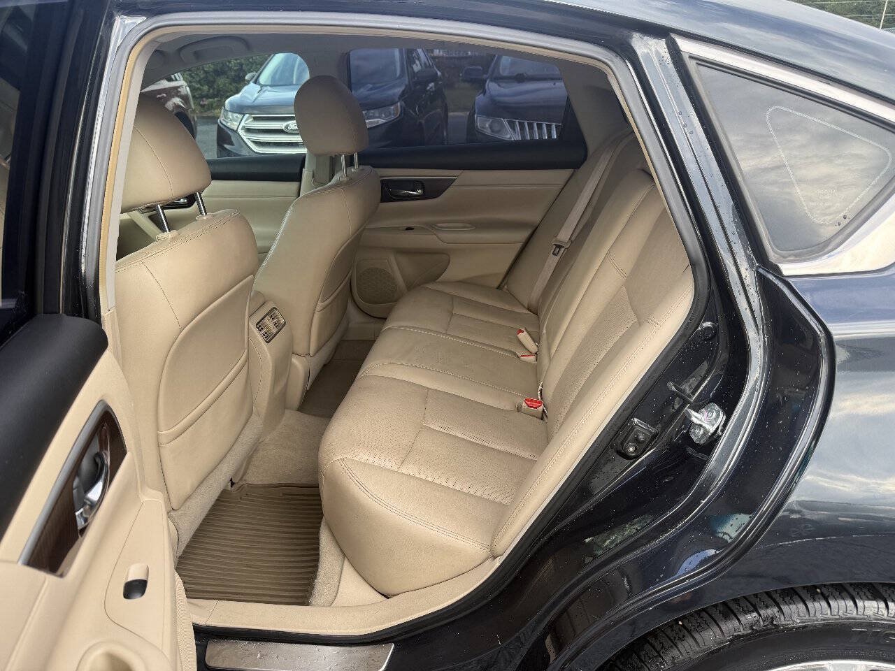 Used 2013 Nissan Altima 2.5 SL FWD image 21