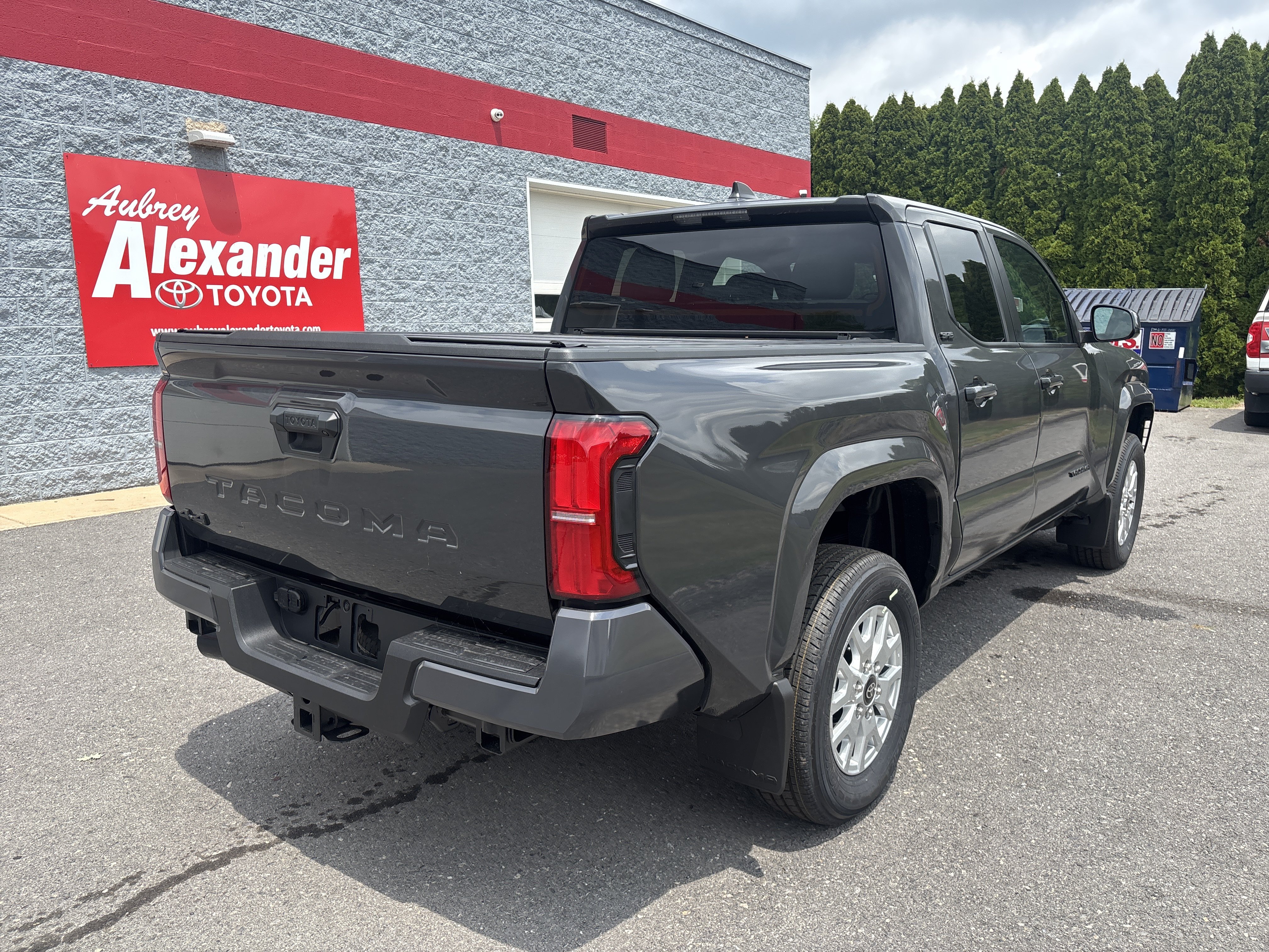 Certified 2026 Toyota Tacoma SR5 AWD/4WD image 3