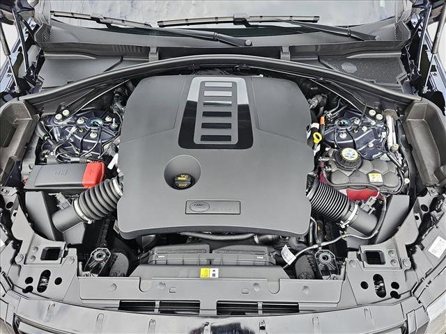 New 2025 Land Rover Range Rover Velar Dynamic SE image 14