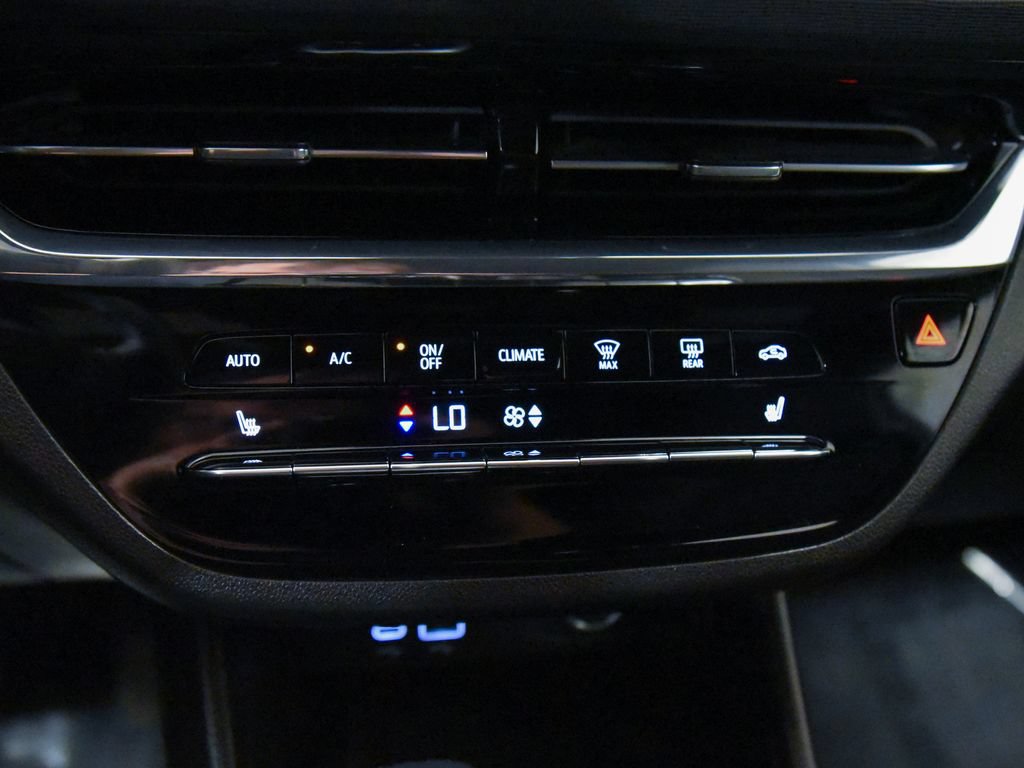 Used 2025 Buick Envista Avenir FWD image 25