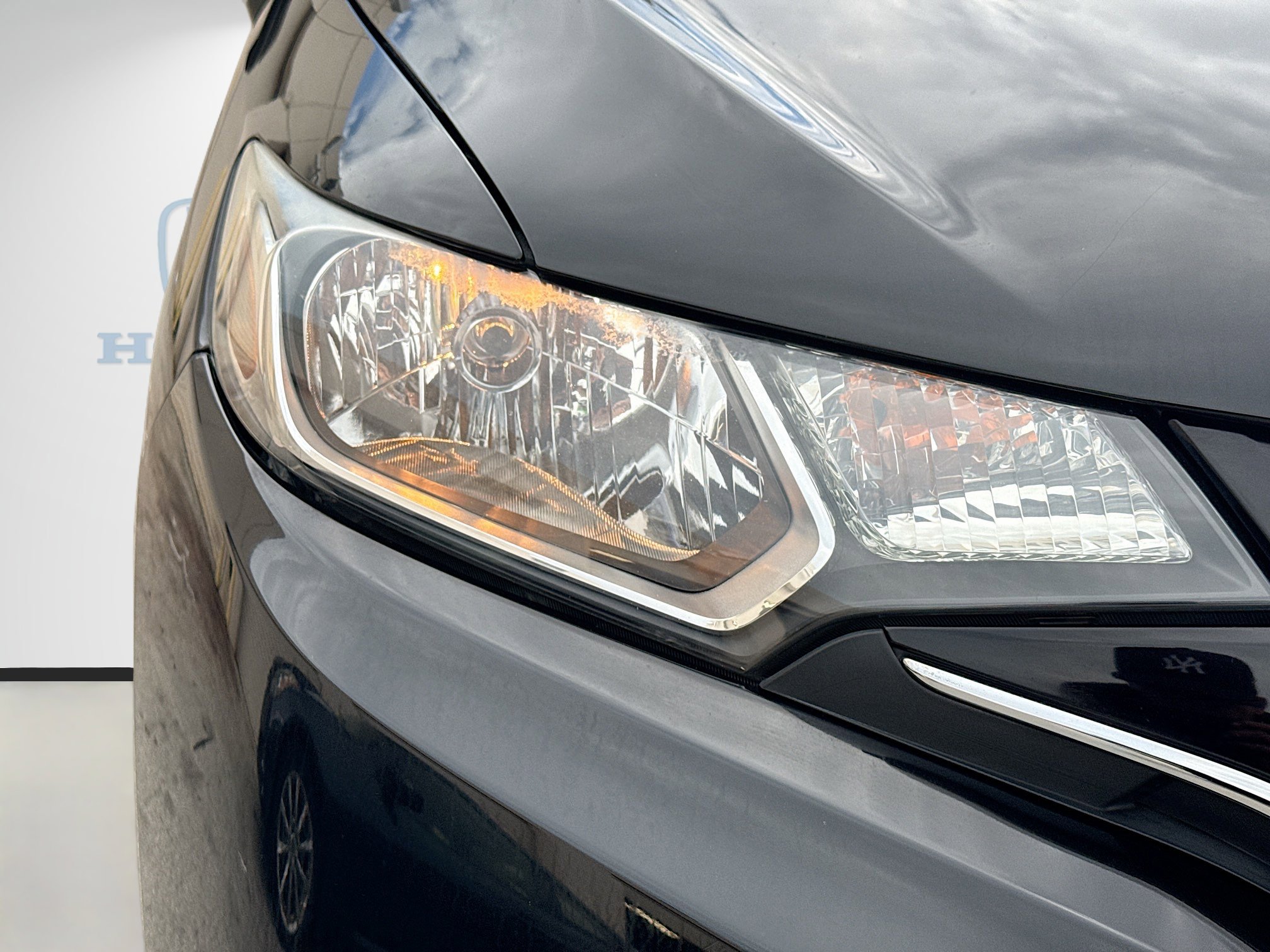 Used 2015 Honda Fit EX image 35