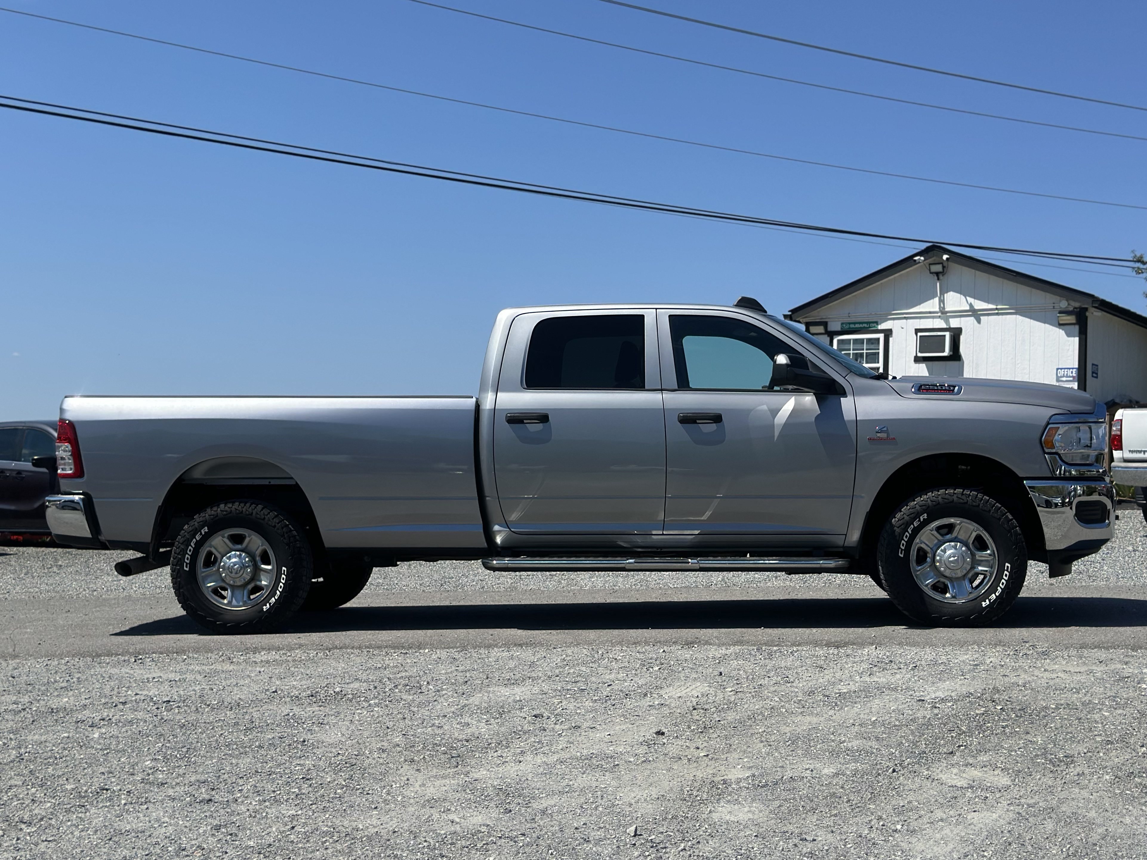 Used 2022 RAM 2500 Tradesman AWD/4WD image 2
