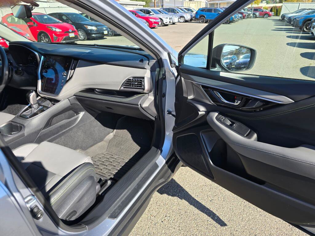 Certified 2022 Subaru Outback Onyx Edition XT AWD/4WD image 10