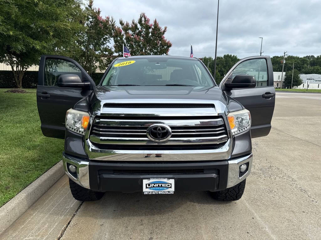 Used 2016 Toyota Tundra SR5 w/ SR5 Upgrade Package RWD image 8