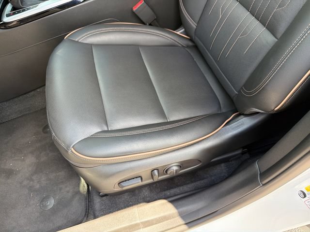 Used 2025 Buick Envista Sport Touring FWD image 21