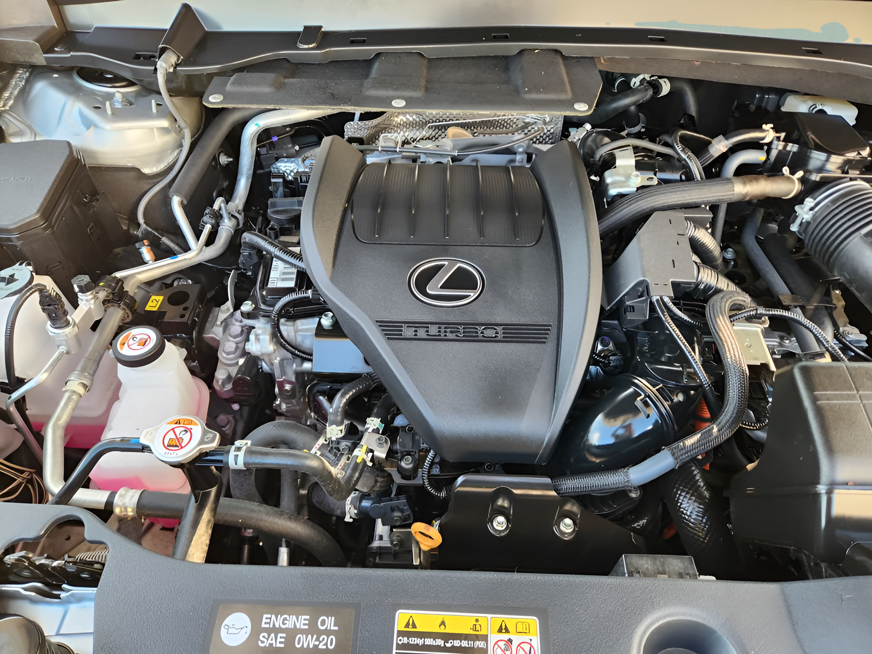 Used 2025 Lexus TX 500h AWD w/ Technology Package image 6
