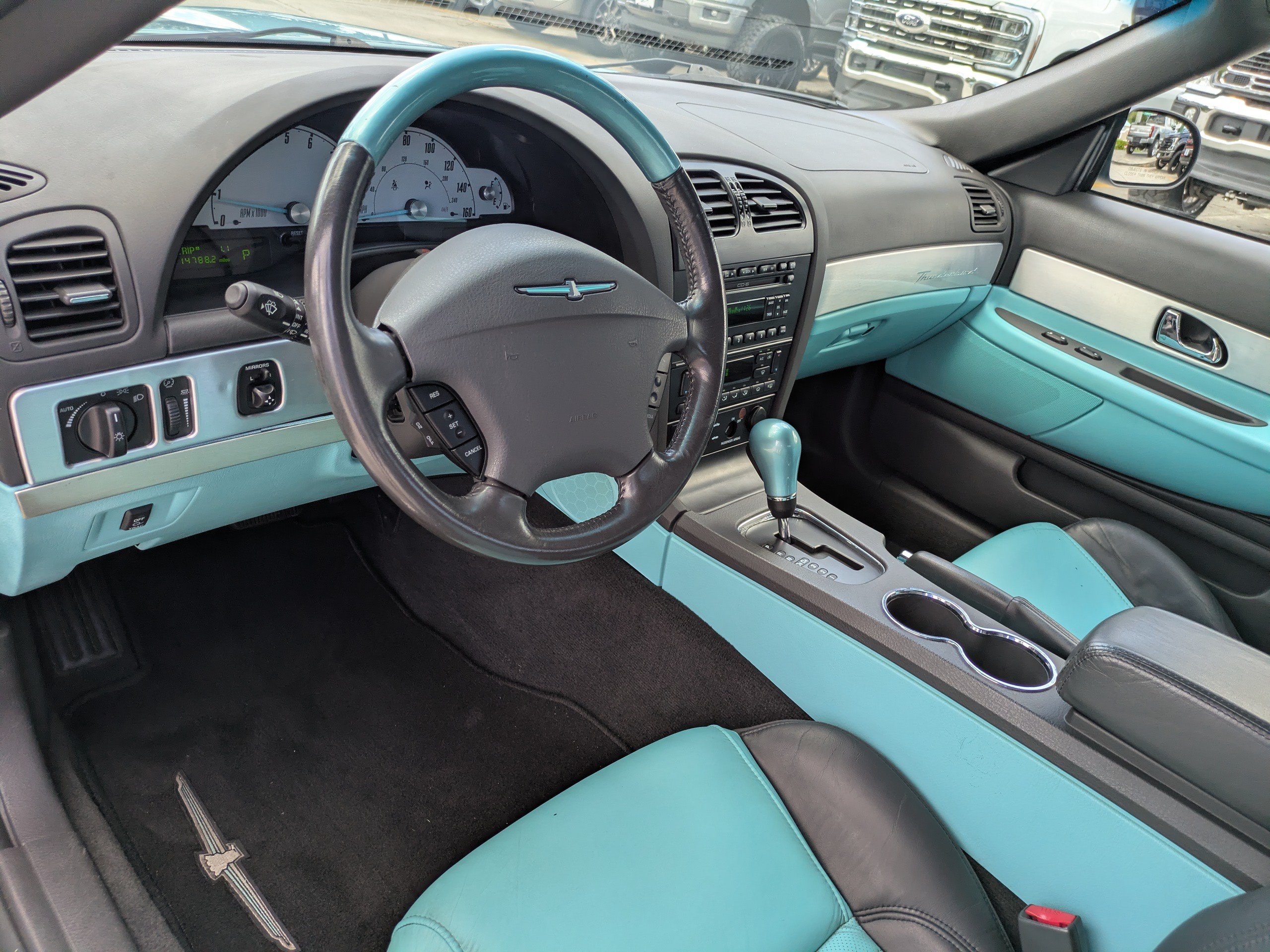 Used 2002 Ford Thunderbird RWD image 15