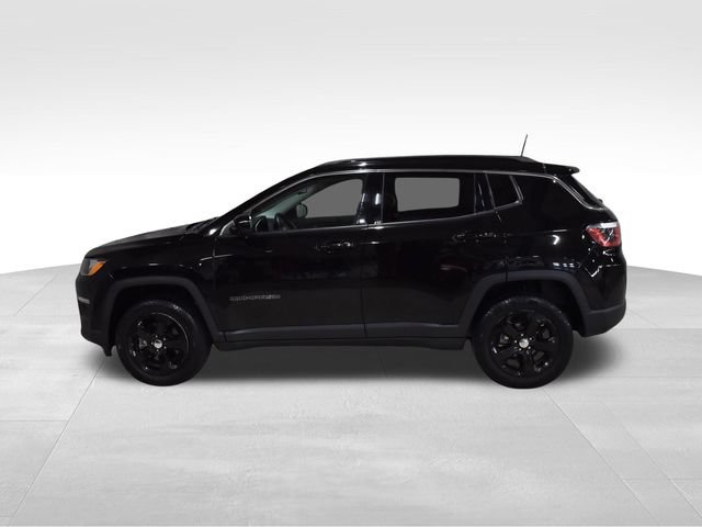 Used 2019 Jeep Compass Latitude w/ Cold Weather Group AWD/4WD image 9