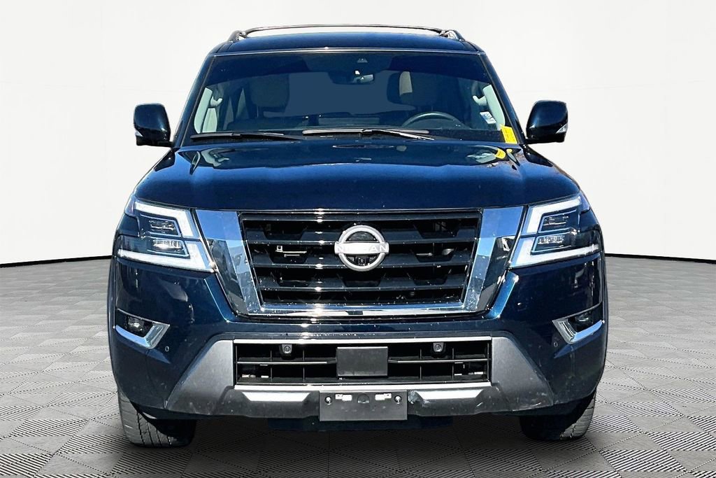 Used 2023 Nissan Armada SL w/ Captain's Chairs Package image 2