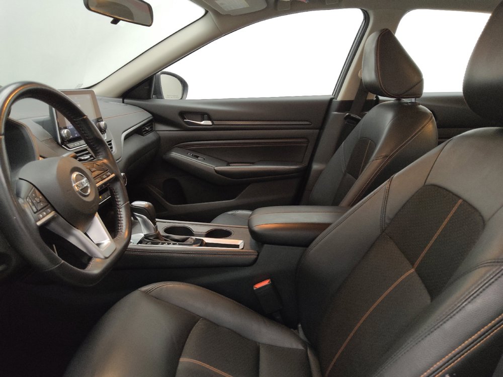 Used 2022 Nissan Altima 2.0 SR FWD image 17