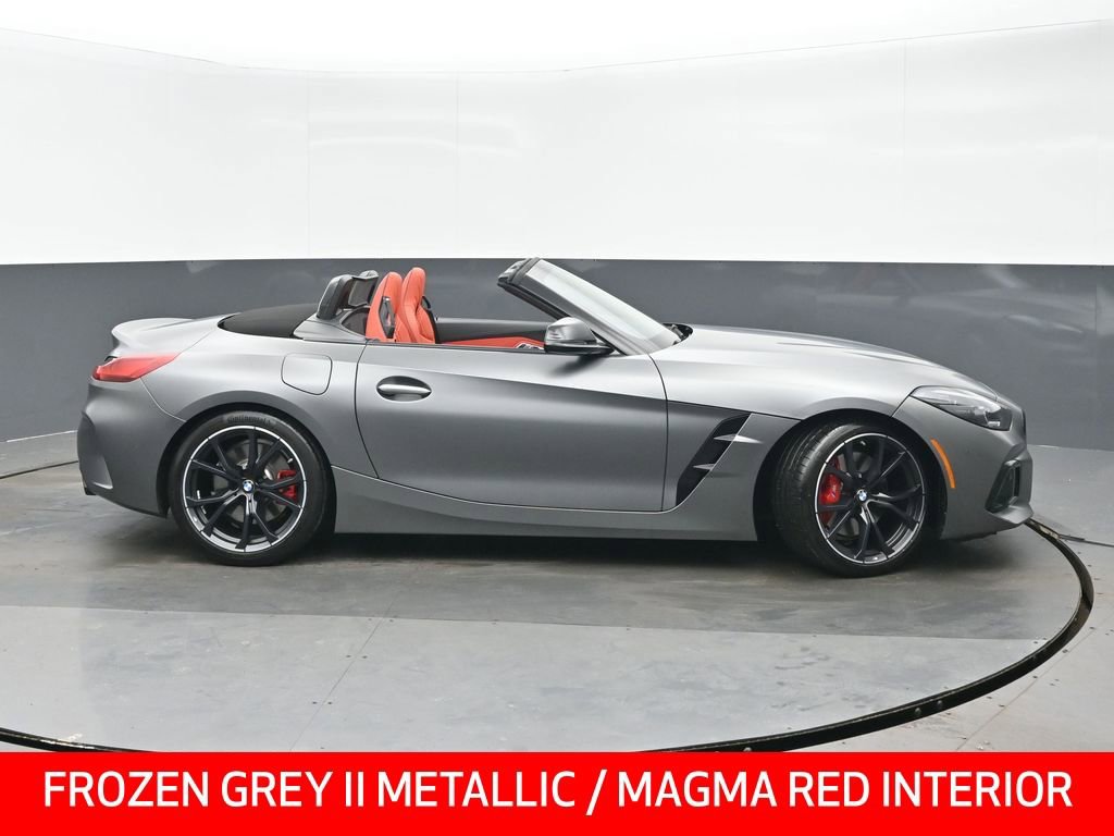 Used 2024 BMW Z4 M40i w/ Premium Package RWD image 2