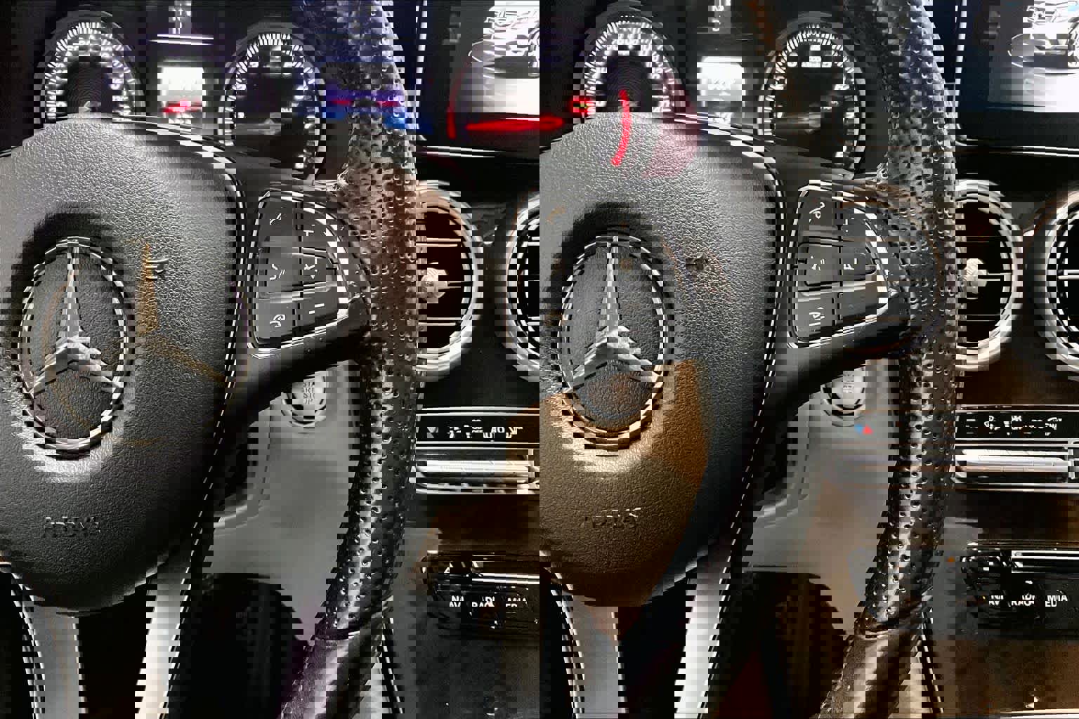 Used 2016 Mercedes-Benz GLC 300 4MATIC image 23