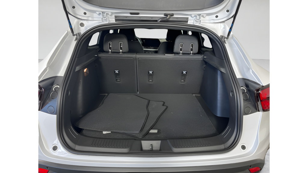 New 2026 Chevrolet Trax RS w/ Driver Confidence Package FWD image 15