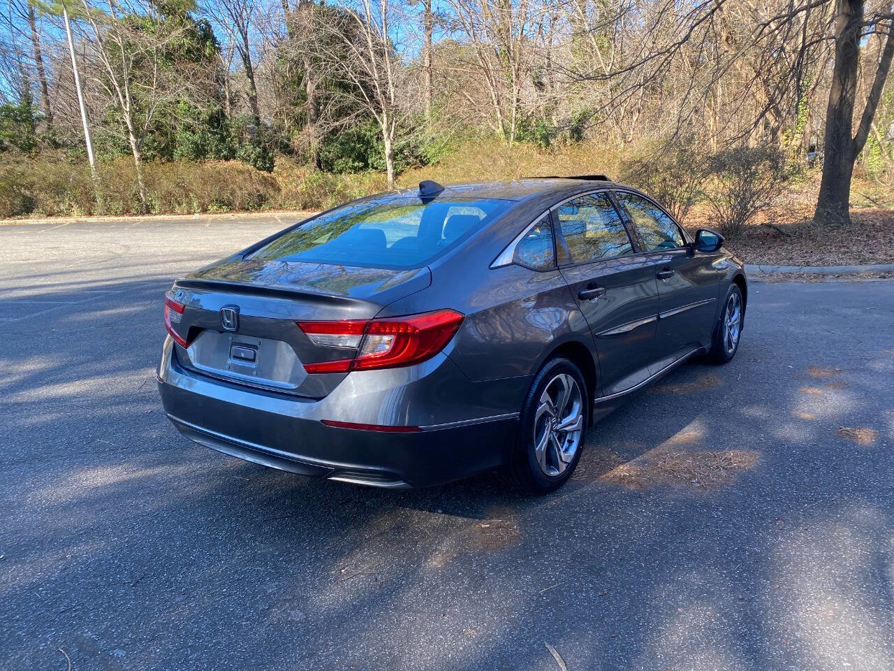 Used 2018 Honda Accord EX-L image 7