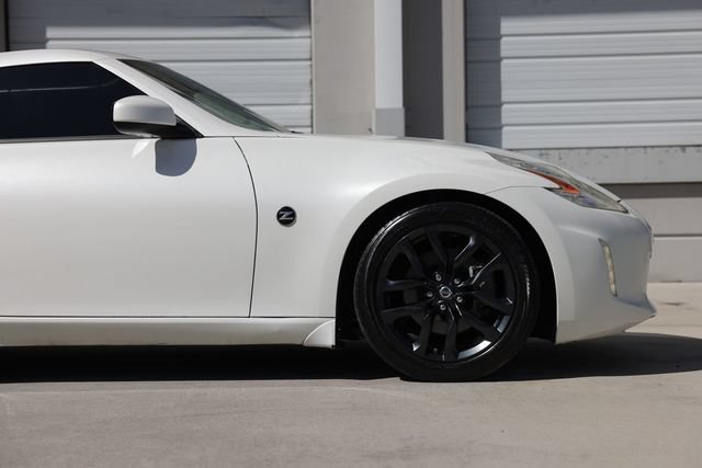 Used 2016 Nissan 370Z Coupe RWD image 29