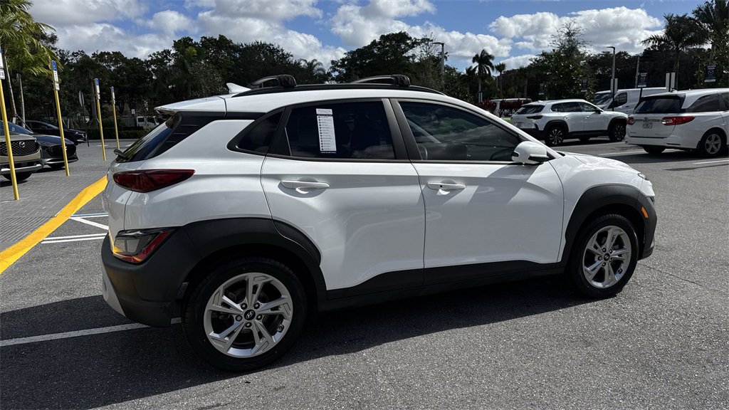 Used 2022 Hyundai Kona SEL image 5