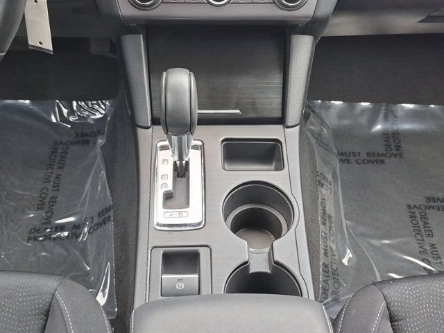 Used 2015 Subaru Legacy 2.5i Premium AWD/4WD image 12