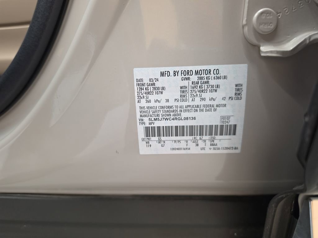 Used 2024 Lincoln Aviator Reserve w/ Equipment Group 201A image 40